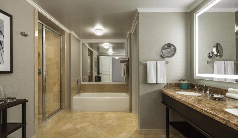 Hyatt Regency Huntington Beach - 1 King Bed and 1 Queen Bed Premium Bathroom